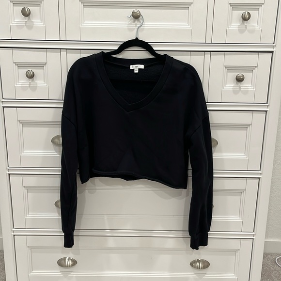 BP Cropped Black V-Neck Sweatshirt - Size L - Picture 1 of 2